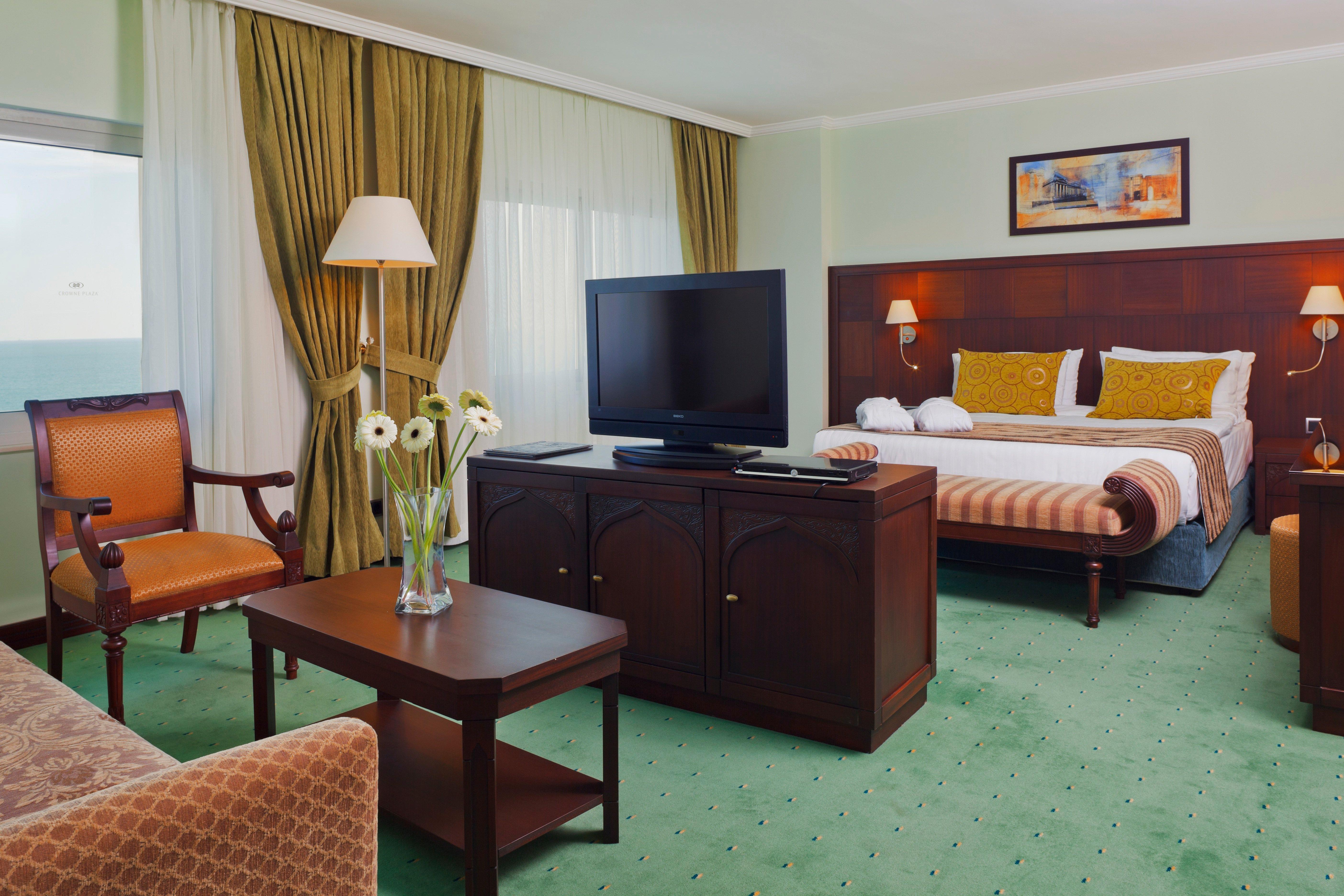 Hotel Crowne Plaza Antalya By Ihg Exterior foto A room at the hotel