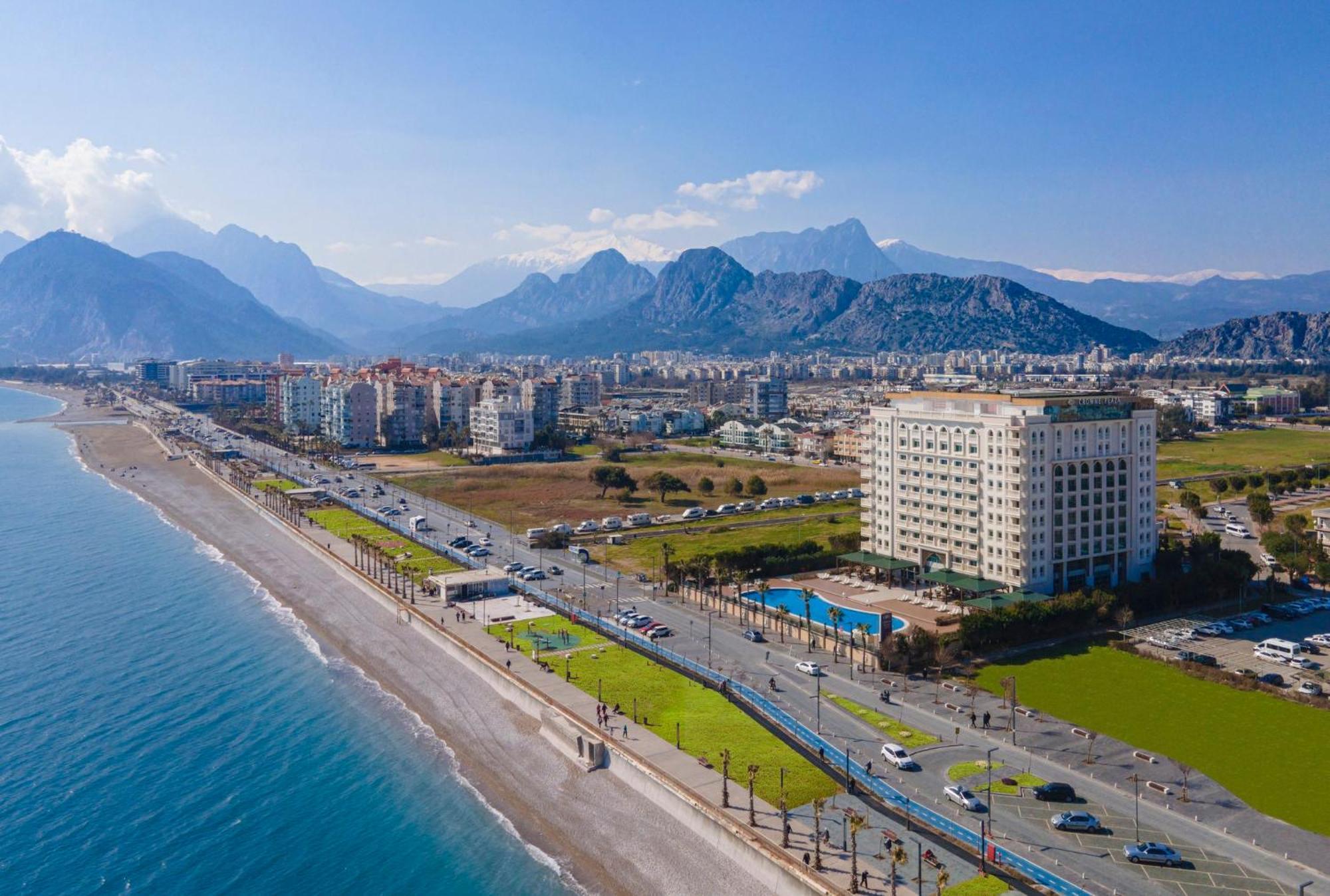 Hotel Crowne Plaza Antalya By Ihg Exterior foto Antalya